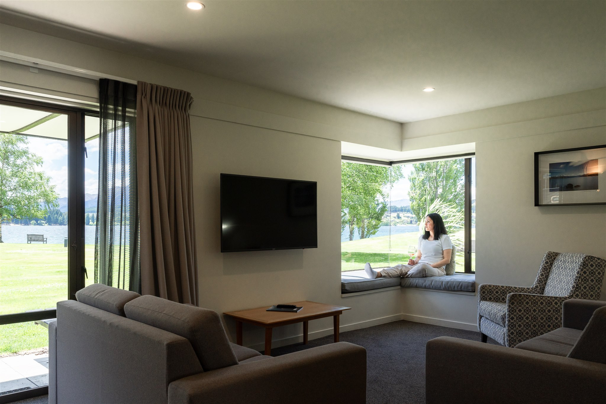 Find your ski accommodation in Wanaka at Edgewater Resort.