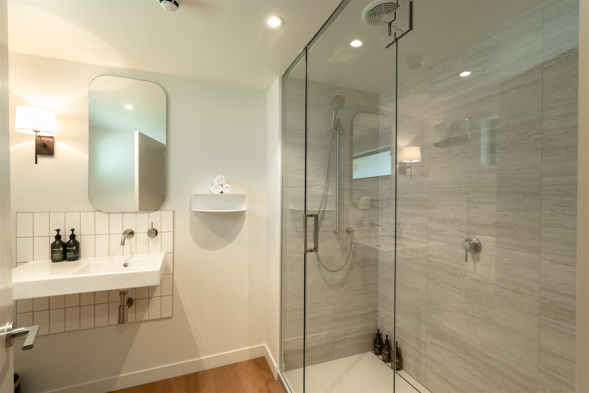 Indulge in luxury and relaxation in our newly renovated bathroom at Edgewater Resort