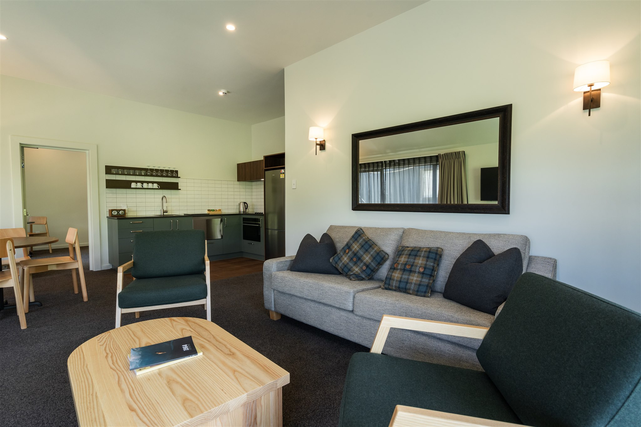 Experience cozy comfort in our newly refurbished rooms at Edgewater Hotel. Nestled by Lake Wānaka, our premium accommodations offer a relaxing retreat after a day of adventure. Book your stay today!