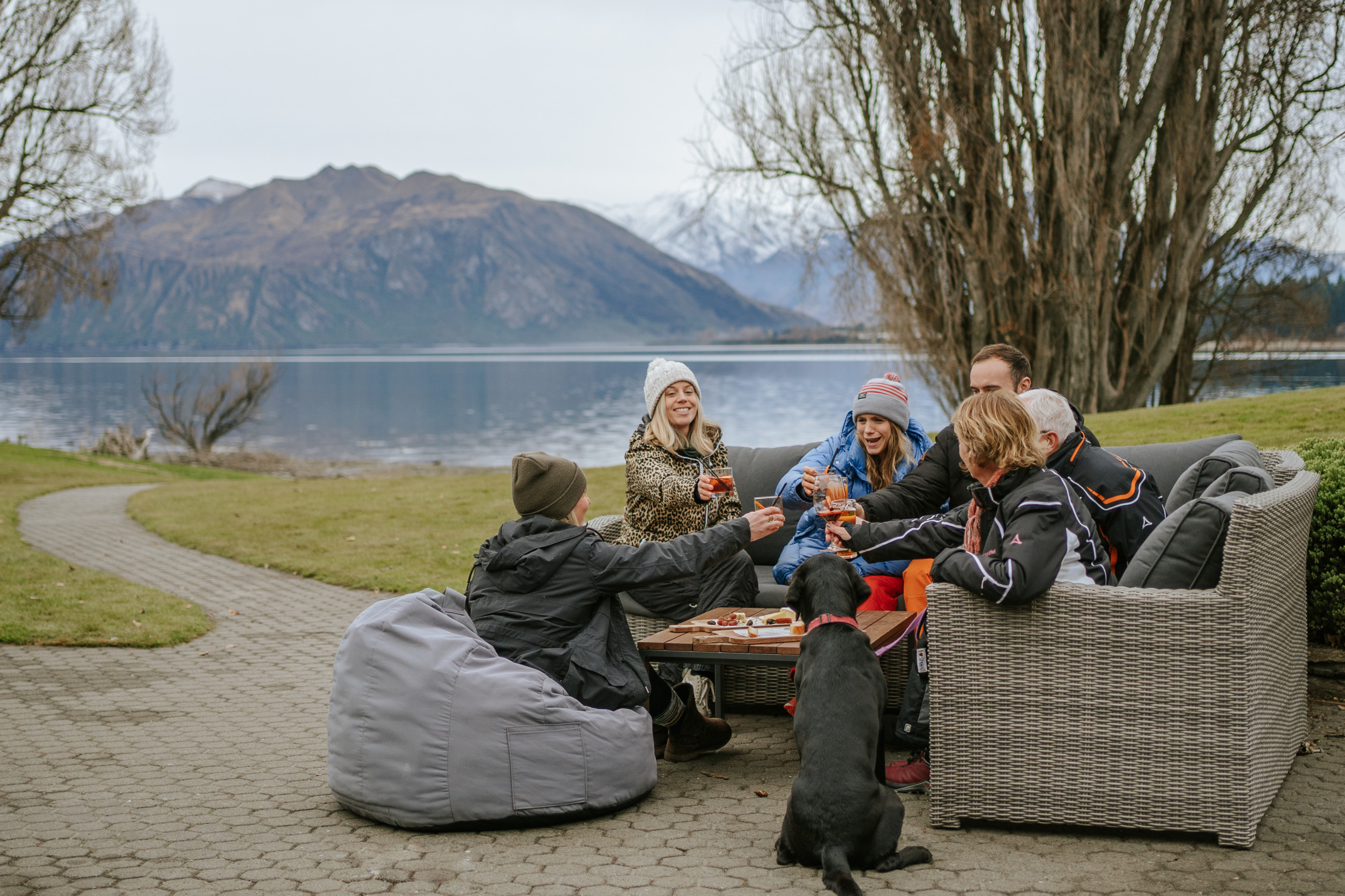 Winter Après at Edgewater Lake Wānaka